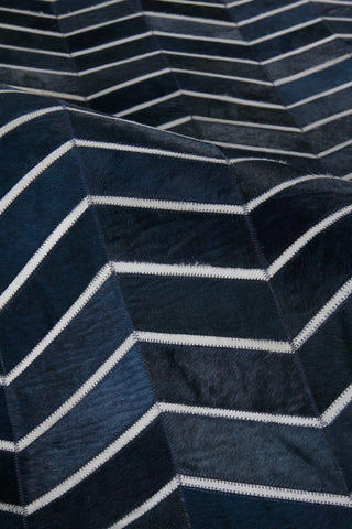 Exquisite Rugs Natural Hide 3921 Blue Area Rug Pile Image