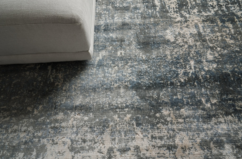 Exquisite Rugs Reflections 3924 Blue/Ivory Area Rug Lifestyle Image Feature