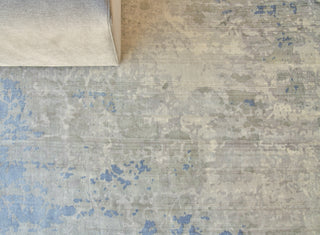 Exquisite Rugs Cassina 3932 Sky Blue Area Rug Detail Image