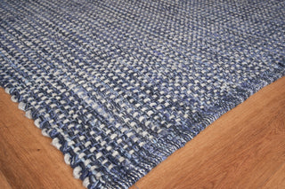 Exquisite Rugs Ferrus 3956 Blue/Ivory/Gray Area Rug by The Met Corner Image