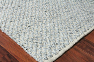Exquisite Rugs Rialto 3957 Light Gray Area Rug by The Met Corner Image