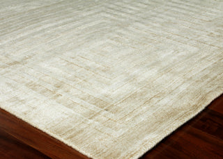 Exquisite Rugs Castelli 3978 Ivory/Beige Area Rug by The Met Corner Image
