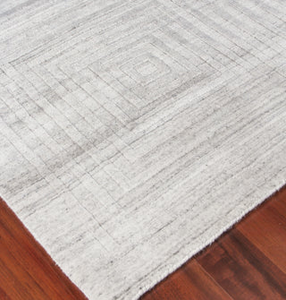 Exquisite Rugs Castelli 3979 Ivory Area Rug Corner Image