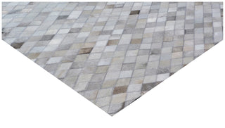 Exquisite Rugs Mosaic Leather 4053 Light Silver/Multi Area Rug Corner Image