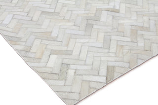Exquisite Rugs Mosaic Leather 4055 Ivory Area Rug Corner Image
