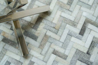 Exquisite Rugs Mosaic Leather 4056 Silver Area Rug Lifestyle Image Feature