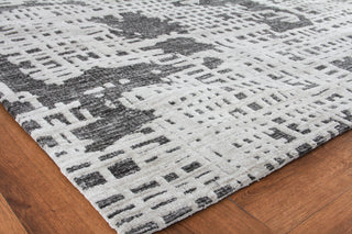 Exquisite Rugs Cascade 4129 Aluminum Area Rug Corner Image