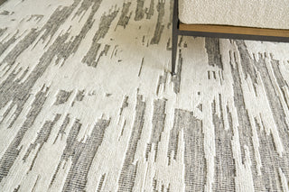 Exquisite Rugs Calibre 4460 Ivory/Charcoal Area Rug Detail Image