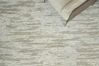 Exquisite Rugs Calibre 4461 Silver/Charcoal Area Rug Detail Image