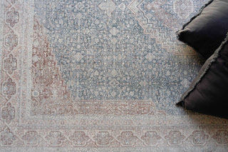 Exquisite Rugs Heritage 4627 Light Blue/Navy Area Rug by The Met Detail Image