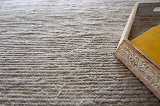 Exquisite Rugs Triana 4684 Gray Area Rug Detail Image