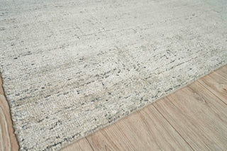 Exquisite Rugs Montero 4691 Silver/Gray Area Rug by The Met Corner Image