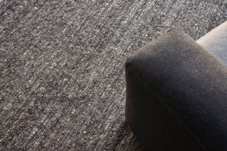 Exquisite Rugs Borelli 4714 Dark Gray Area Rug Detail Image