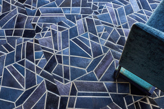 Exquisite Rugs Natural Hide 4780 Blue/Ivory Area Rug Lifestyle Image Feature