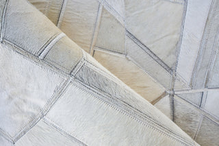 Exquisite Rugs Natural Hide 4781 Ivory Area Rug Pile Image