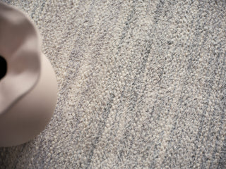 Exquisite Rugs Tranquility 4785 Gray Area Rug Lifestyle Image Feature