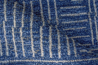 Exquisite Rugs Aldridge 4826 Blue/Ivory Area Rug by The Met Pile Image