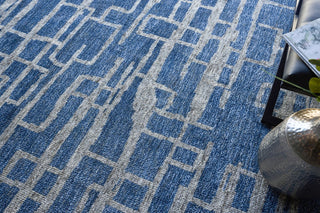Exquisite Rugs Aldridge 4827 Blue/Gray Area Rug Lifestyle Image Feature