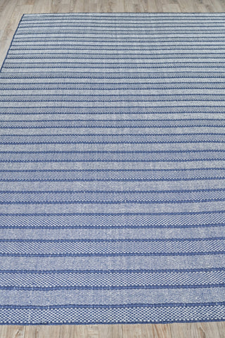 Exquisite Rugs Nova 4866 Blue Area Rug Closeup Image