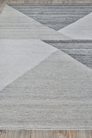 Exquisite Rugs Scandinavian 4955 Gray Area Rug Closeup Image