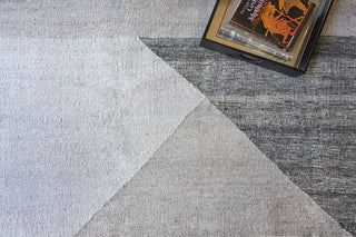 Exquisite Rugs Scandinavian 4955 Gray Area Rug Detail Image