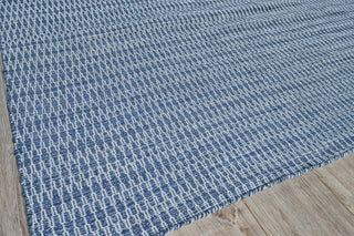 Exquisite Rugs Florence 4962 Navy Area Rug Corner Image