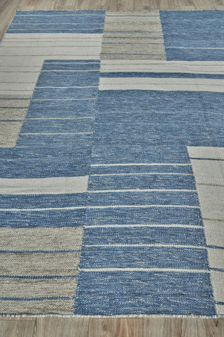 Exquisite Rugs Scandinavian 4992 Blue/Ivory Area Rug Closeup Image