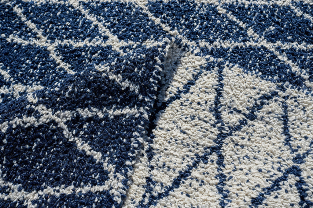 Exquisite Rugs Giorgio 4995 Navy/Ivory Area Rug Lifestyle Image Feature