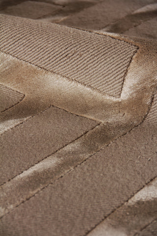 Exquisite Rugs Metro Velvet 5009 Beige Area Rug by The Met Pile Image