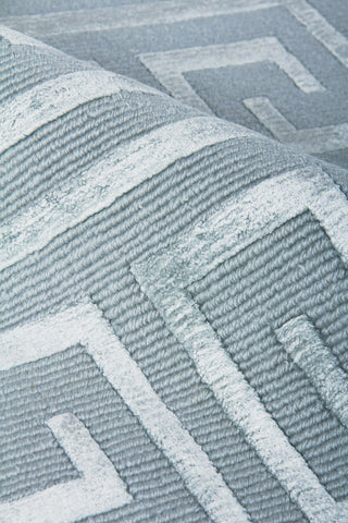 Exquisite Rugs Metro Velvet 5050 Ivory/Silver Area Rug Lifestyle Image Feature
