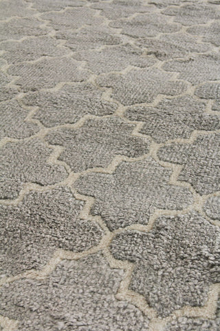 Exquisite Rugs Lux Look 5189 Silver Area Rug Closeup Image