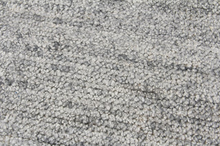 Exquisite Rugs Perry 5195 Silver/Gray Area Rug Lifestyle Image Feature