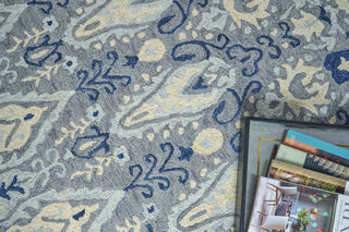 Exquisite Rugs Sarasota 5252 Gray/Light Blue Area Rug Lifestyle Image Feature