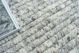 Exquisite Rugs Kaza 5302 Ivory/Silver Area Rug Lifestyle Image Feature