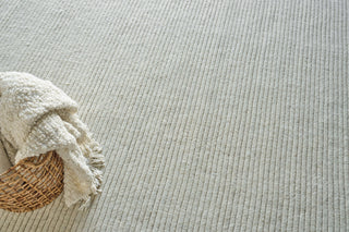 Exquisite Rugs Kaza 5304 Ivory Area Rug Detail Image