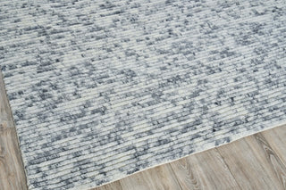 Exquisite Rugs Kaza 5305 Ivory/Light Gray Area Rug Corner Image