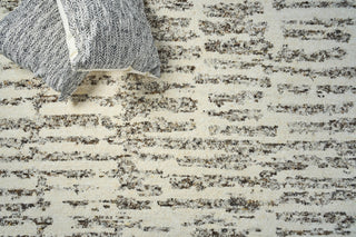 Exquisite Rugs Tahoe 5316 Brown/Taupe/Ivory Area Rug Detail Image