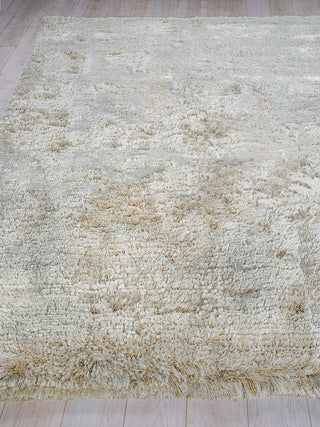 Exquisite Rugs Sumo Shag 5343 Beige Area Rug Closeup Image