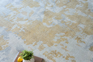 Exquisite Rugs Mineral 5361 Silver/Gold Area Rug Detail Image