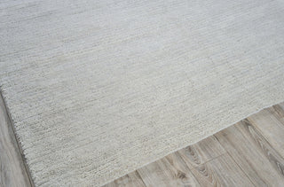 Exquisite Rugs Urth 5394 Silver Area Rug Corner Image