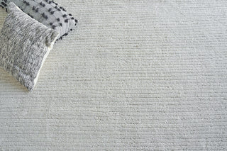 Exquisite Rugs Urth 5396 Cream Area Rug Detail Image