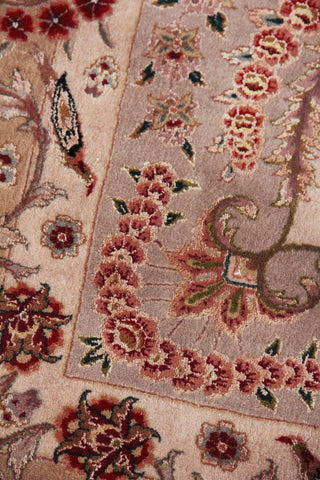 Exquisite Rugs Super Fine Tabriz 5412 Black/Ivory Area Rug Closeup Image