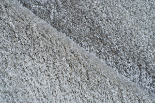 Exquisite Rugs Luxe Shag 5482 Silver Area Rug Lifestyle Image Feature