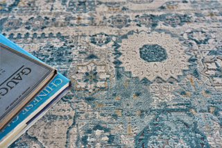 Exquisite Rugs Legacy 5663 Blue/Ivory Area Rug by The Met Detail Image