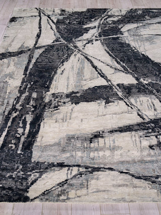 Exquisite Rugs Floor Art 5707 Silvery/Dark Gray Area Rug Closeup Image