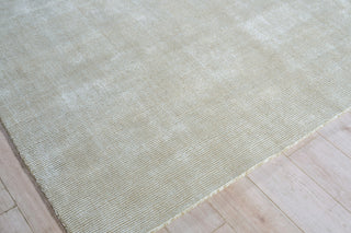 Exquisite Rugs Serena 5772 Beige Area Rug by The Met Corner Image
