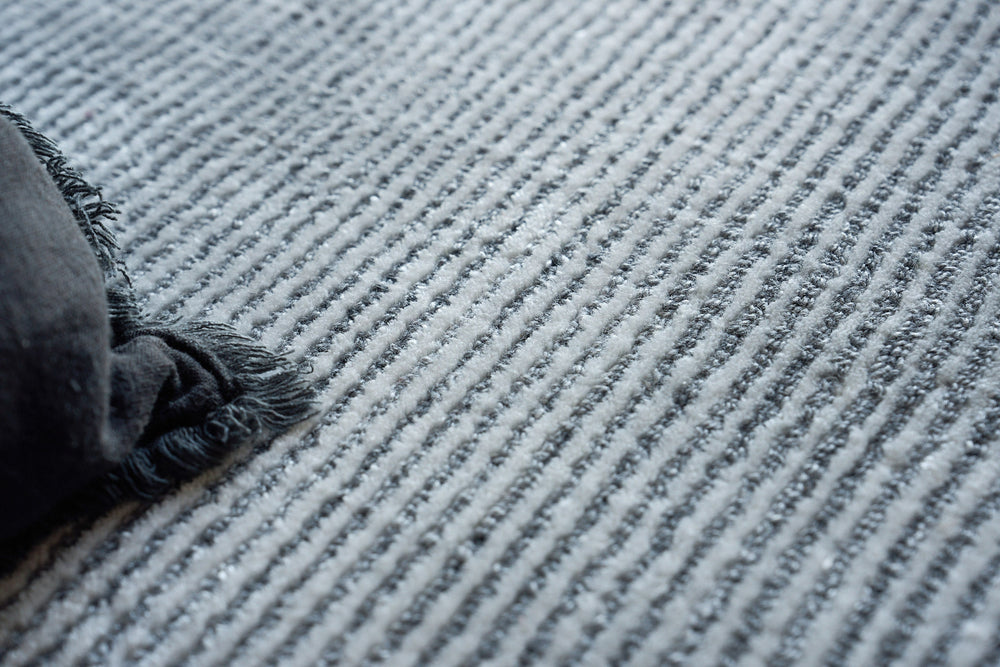 Exquisite Rugs Serena 5874 Dark Gray Area Rug by The Met Lifestyle Image Feature