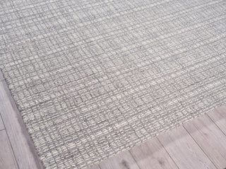 Exquisite Rugs Alpine 5984 Gray/Ivory Area Rug Corner Image