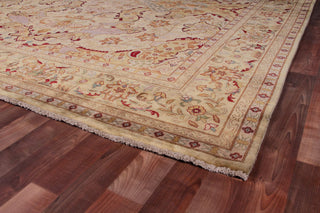Exquisite Rugs Antique Weave Sultanabad 5990 Gold/Green Area Rug Corner Image