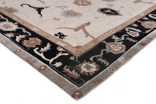 Exquisite Rugs Roman 6081 Ivory/Black Area Rug Corner Image